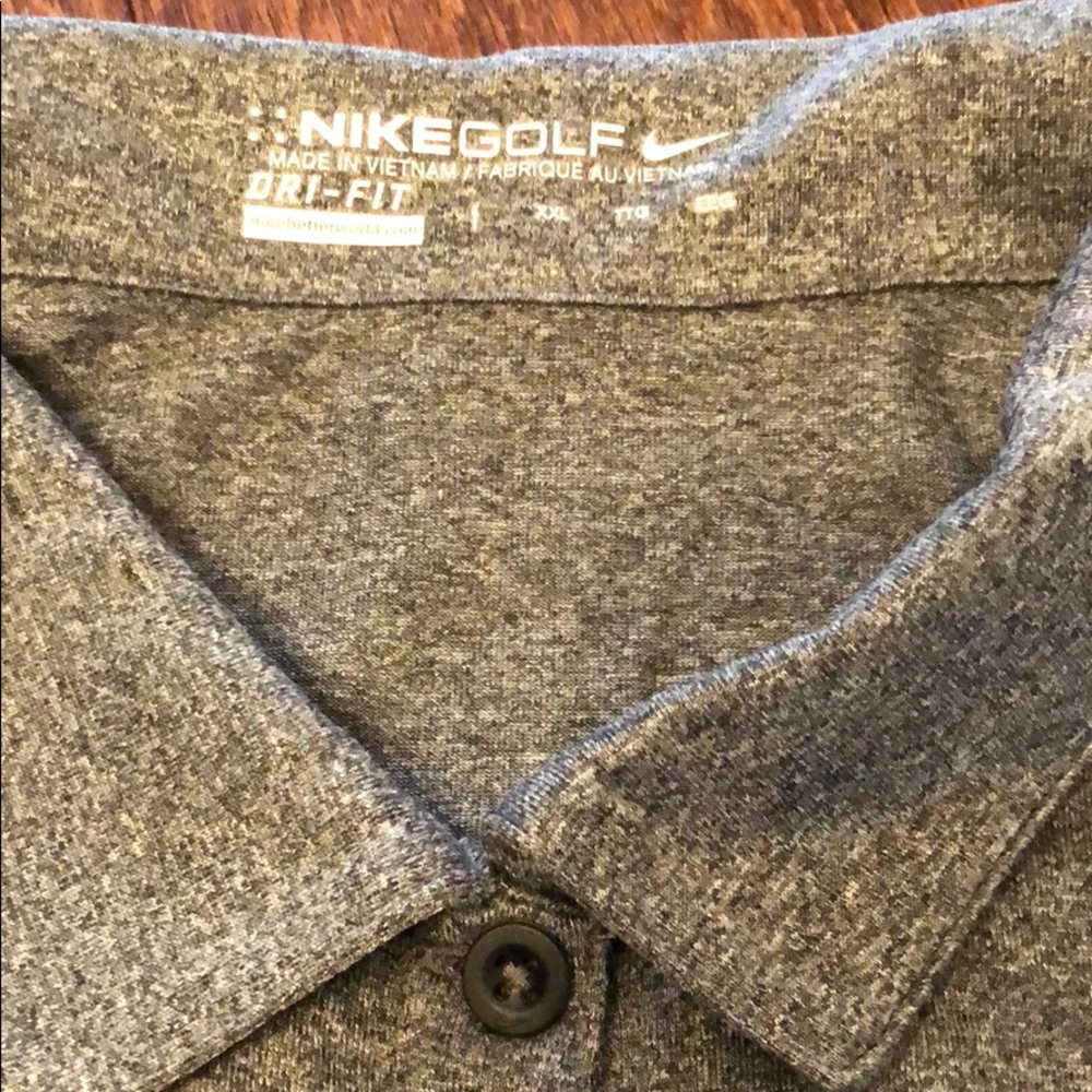 Nike Women’s Golf Polo, Dri-FIT, Contrast Stitch, Swoosh, EUC - Picture 12 of 14